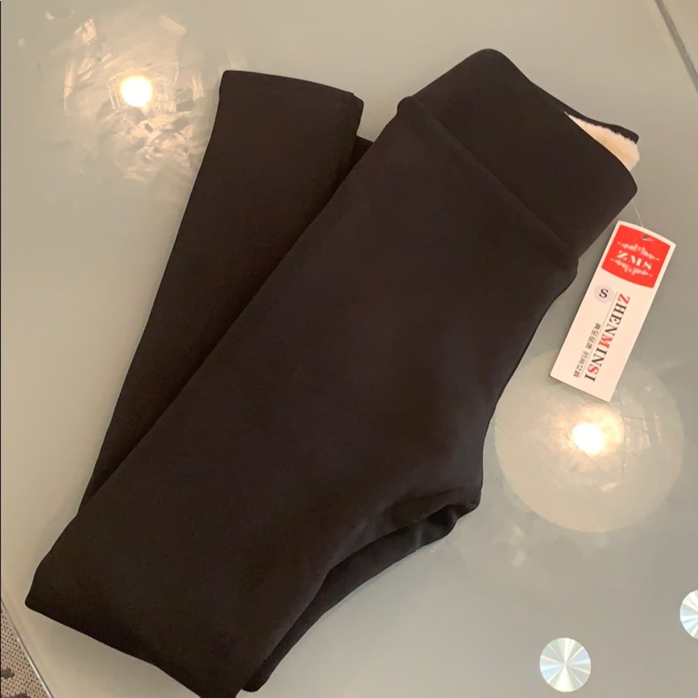 Fleece lined leggings black size small NWT